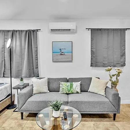 Beachfront & Pool Access Unit W 2 Queen Beds Hollywood Exterior photo