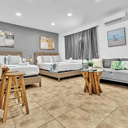Beachfront & Pool Access Unit W 2 Queen Beds Hollywood Exterior photo